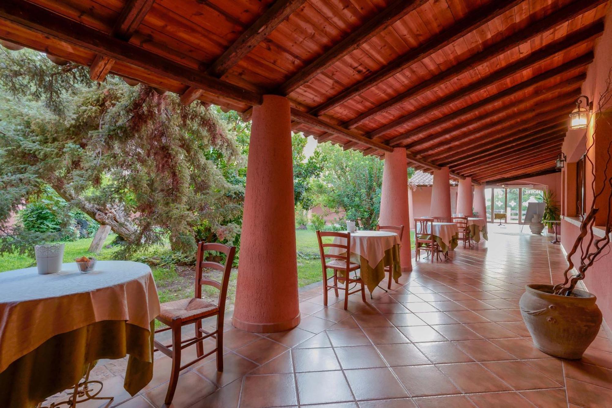 Hotel I Ginepri Quartucciu Kültér fotó
